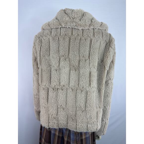 True Grit Dry Goods faux Fur Coat shawl collar and hook closing size Large - Picture 8 of 13